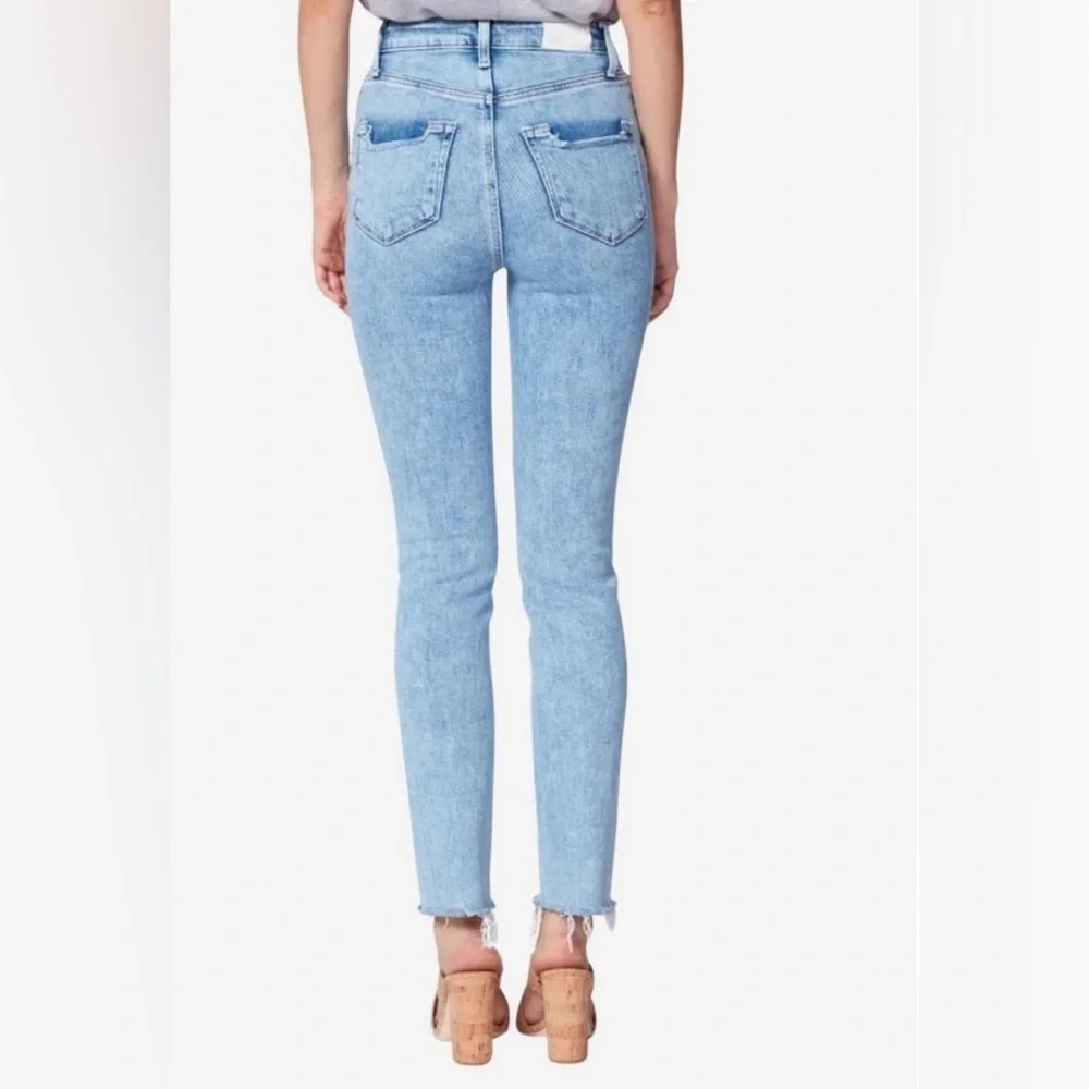 Paige Hoxton Slim Women’s Size 26 Light Blue Jeans in Mariska​to distressed